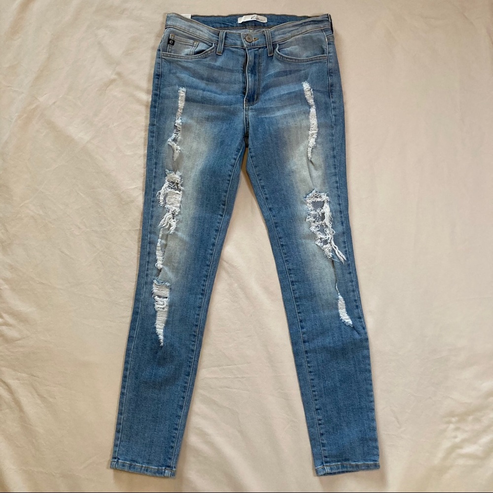 KanCan Distressed Light Wash Jeans